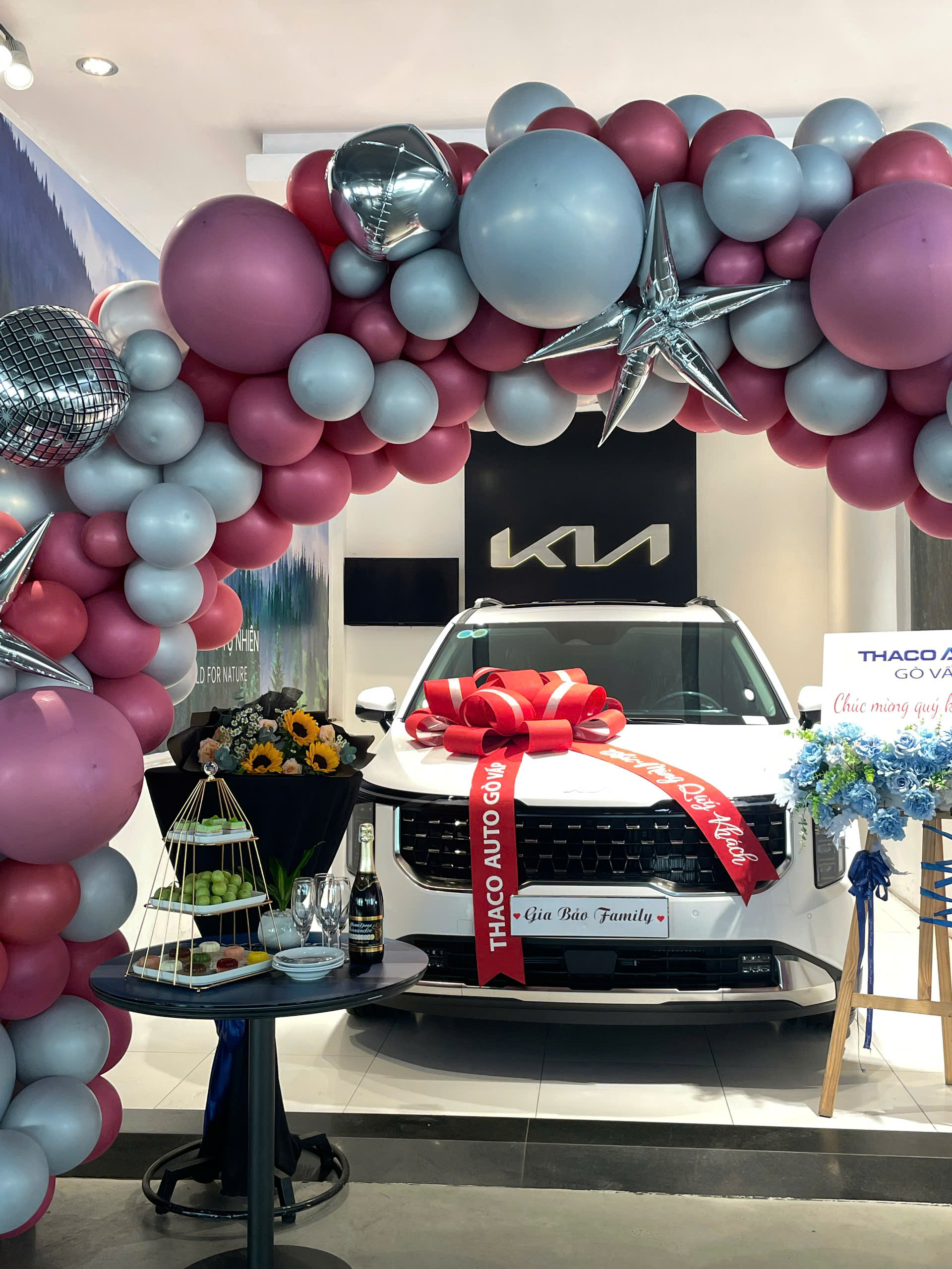Bàn Giao Kia New Carnival HEV - Cùng KIA GÒ VẤP Đón Chặng Đường Mới